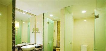 Jinan Zhuo Rui Hotel Hongjialou Zewnętrze zdjęcie